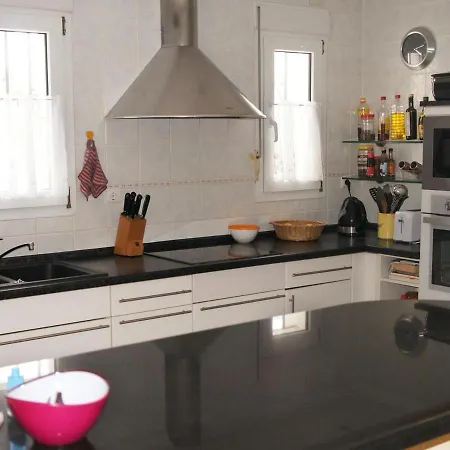 Denia, 3 Dormitorios, 4 Personas - Es-262-7
